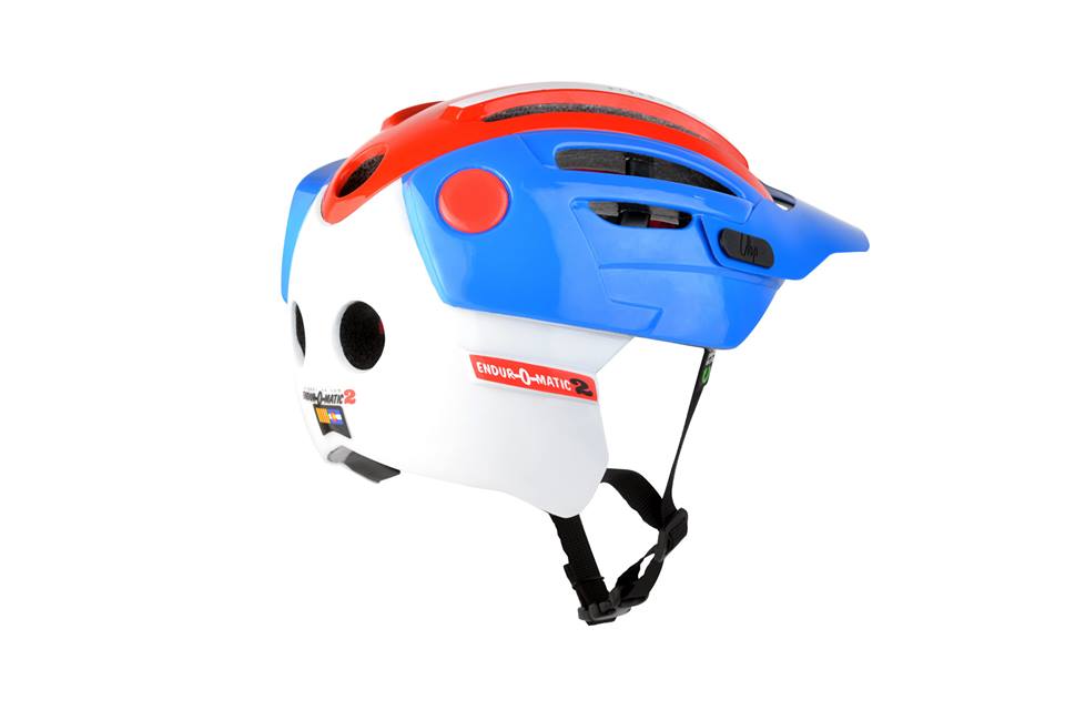 CASCO URGE ENDUR-O-MATIC 2 vista lateral trasera