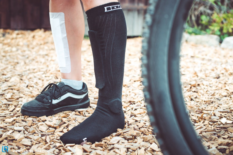 Calcetines con protección para tobillo y espinilla ION BD-Socks 2.0 2018