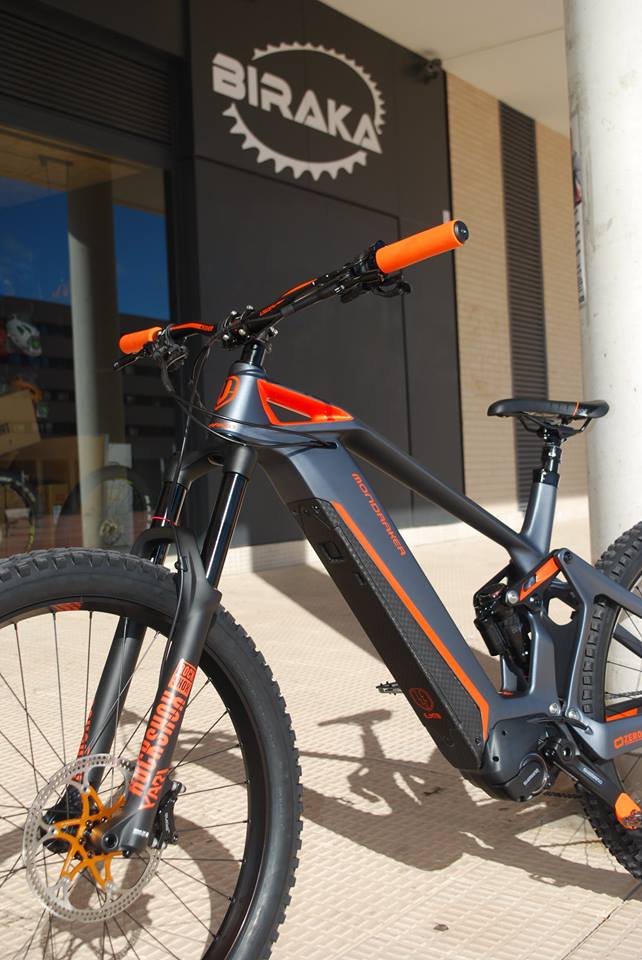 Mondraker E- Crusher Carbon R+ y RR+ 2018 Electric Mountain Bike - de carbono con batería integrada