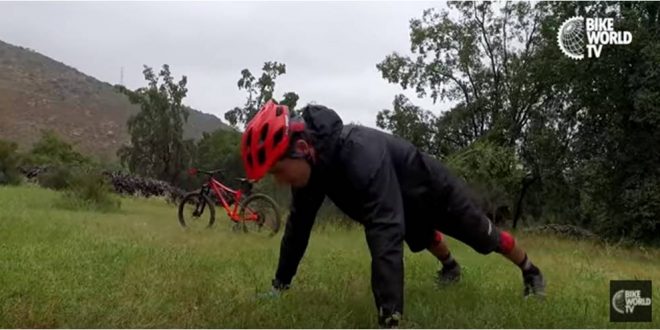 APRENDE A CAER DE LA BICICLETA