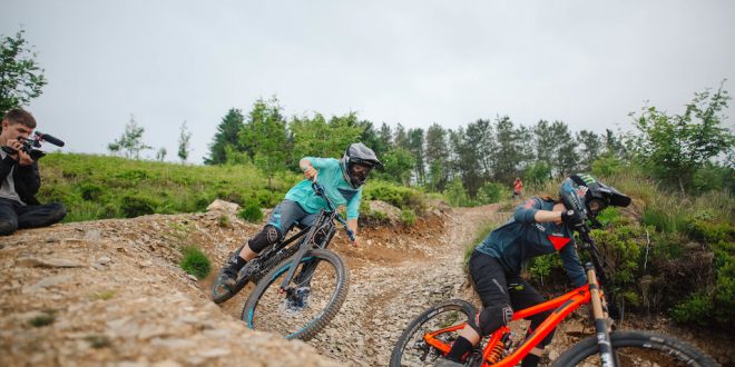 MANON CARPENTER Y VERO SANDLER