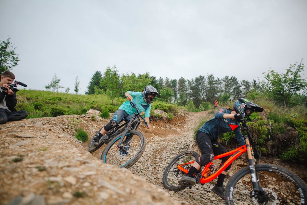 MANON CARPENTER Y VERO SANDLER