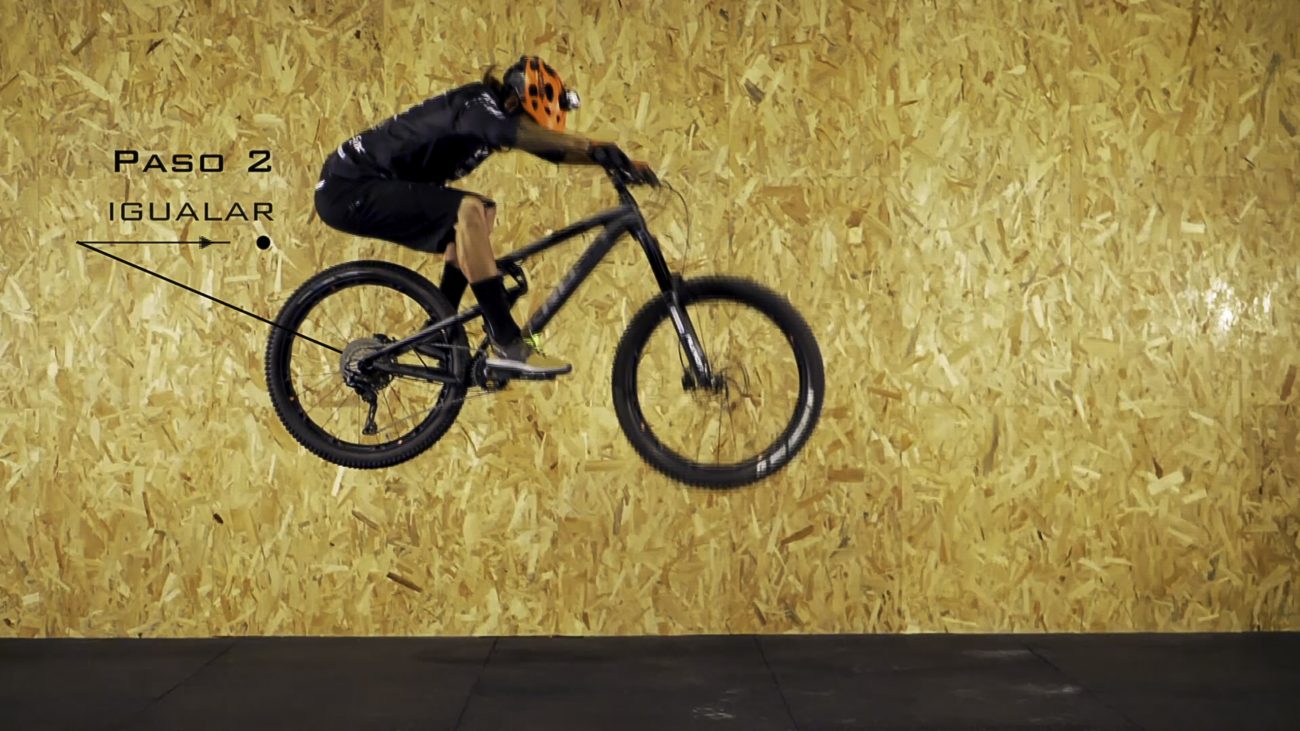 COMO HACER UN BUNNY HOP Y POTENCIARLO AL MAXIMO