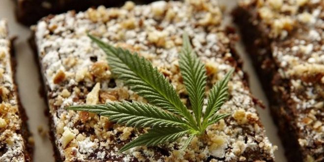 CICLISTAS MTB INTOXICADOS CON ROSCON DE MARIHUANA