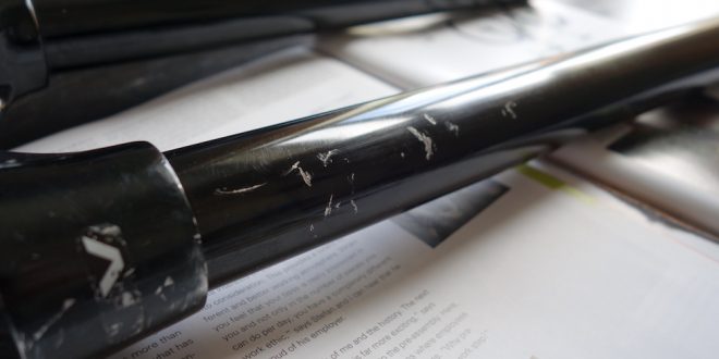 VIDEO TUTORIAL - COMO REPARAR ARAÑAZOS EN HORQUILLA, AMORTIGUADOR O TIJA MTB