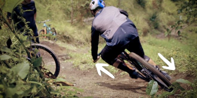 CURVEA COMO EL PRORIDER DE RED BULL MARCELO GUTIERREZ