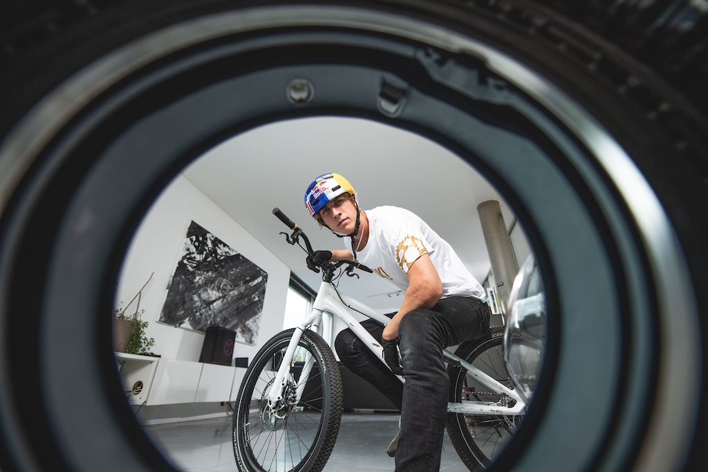 EL VIDEO MAS ESPERADO DEL CONFINAMIENTO DE FABIO WIBMER