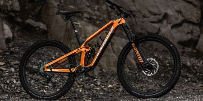 NUEVA TREK SLASH ENDURO MTB