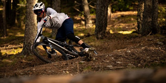 GREG WILLIAMSON FLOW VELOCIDAD Y TERRENO CREMA