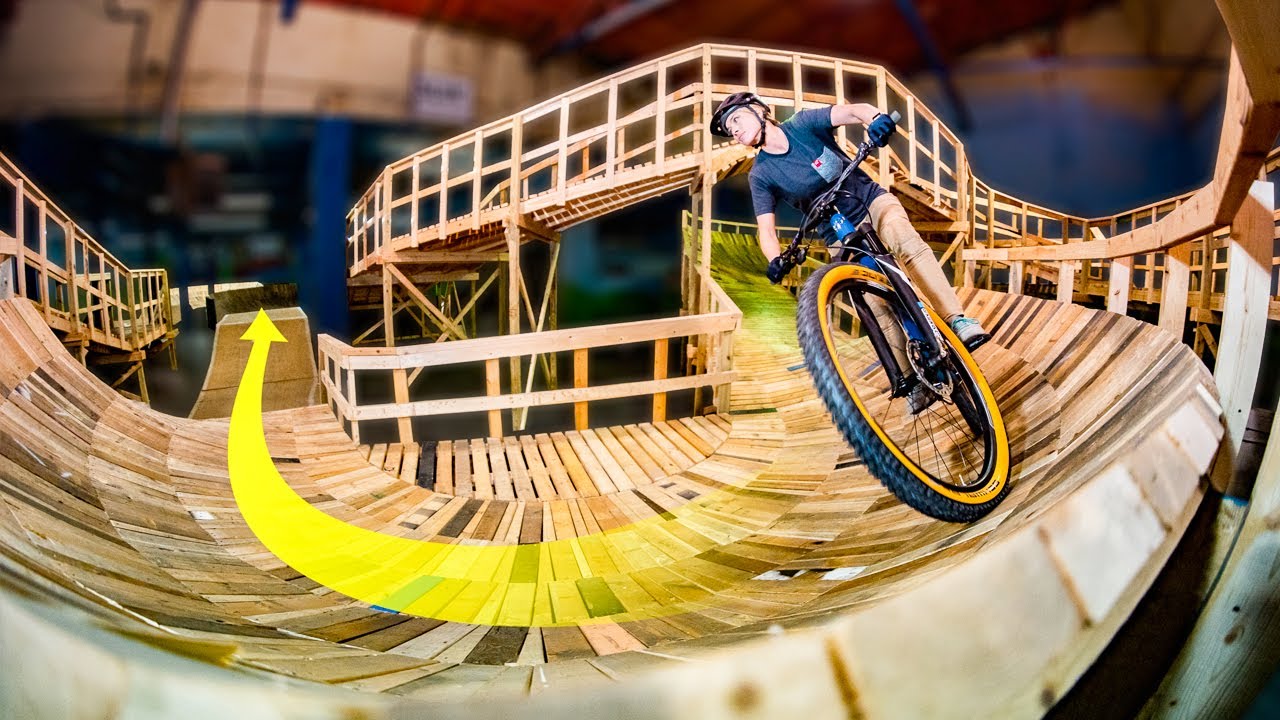 EL TRAZADO INDOOR PUMPTRACK MAS LARGO DEL MUNDO