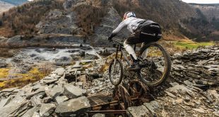 GEE ATHERTON BUSCANDO NUEVOS LIMITES