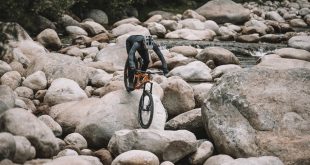 LA VERA EL PIRINEO EXTREMEÑO. ENDURO MOUNTAIN BIKE Y PISCINAS NATURALES