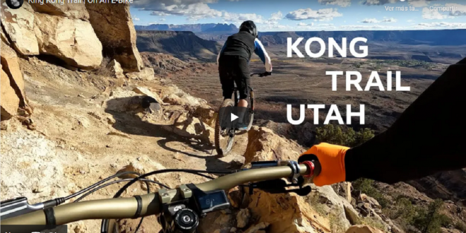 Aaron Gwin con una ebike en la mitica King Kong Trail