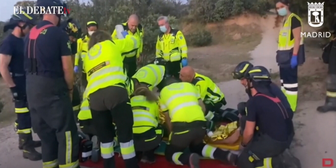 Un ciclista es rescatado en el Pardo Madrid por los bomberos
