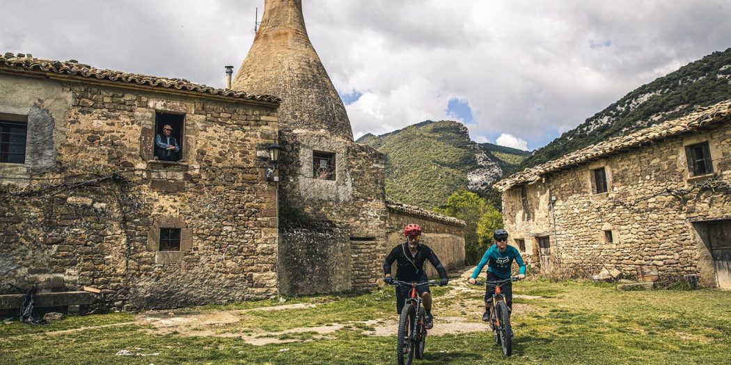 La bicicleta de montaña es modelo de turismo regenerativo y rentable en el Pirineo