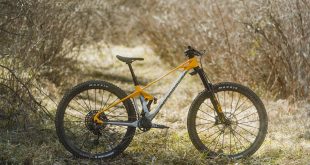 Descubre el Nuevo Mondraker Foxy Carbon 2023 con Precios y Montajes Impresionantes