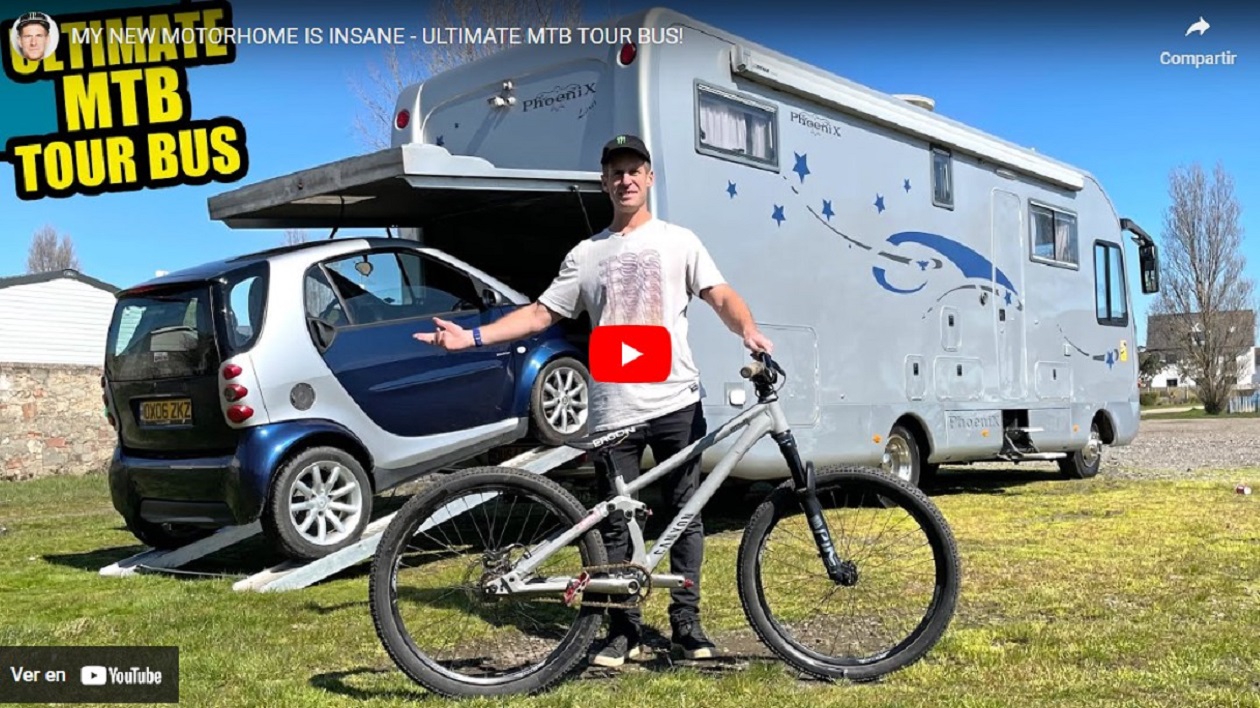 Sam Pilgrim propietario de una autocaravana pura fantasía